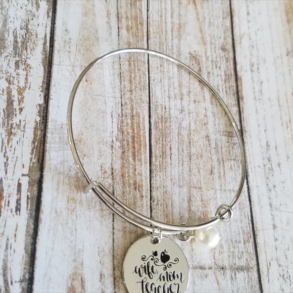 WIFE MOM TEACHER bracelet - Picture 3 of 6